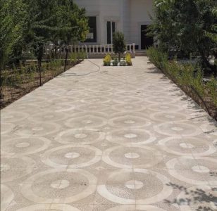 What is the difference between polymer and concrete mosaic?